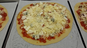 Pizza trois fromages-min